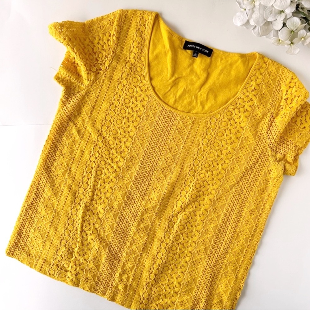 3/$20 Jones New York Yellow Lace Top